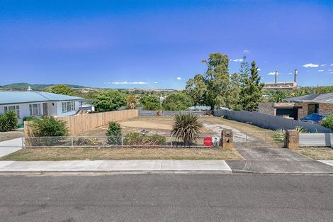 Photo of property in 129 Russell Road, Huntly, 3700