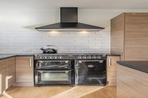 Photo of property in 6 Bluejacket Place, Whitby, Porirua, 5024