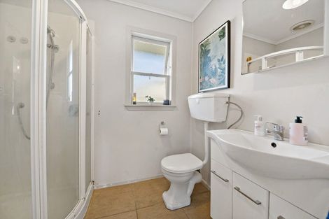 Photo of property in 1/37a Mcintyre Road, Mangere Bridge, Auckland, 2022