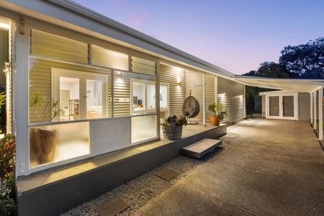 Photo of property in 12 Rawene Street, Waikanae, 5036