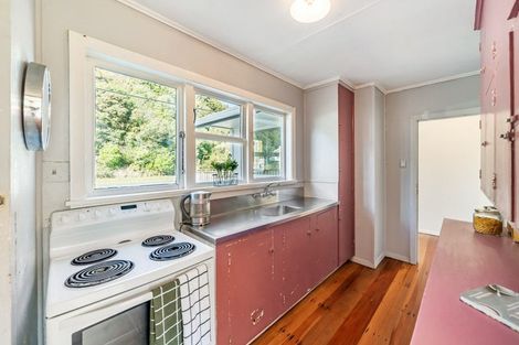 Photo of property in 77 Eastern Hutt Road, Taita, Lower Hutt, 5019