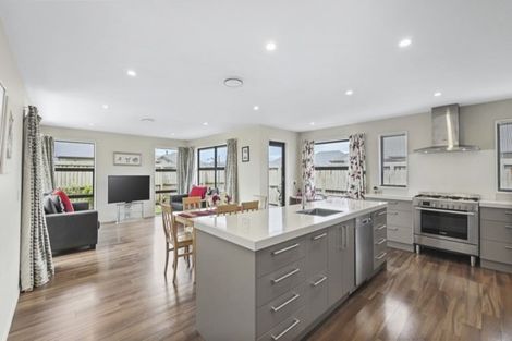 Photo of property in 32 Navy Loop, Rolleston, 7614