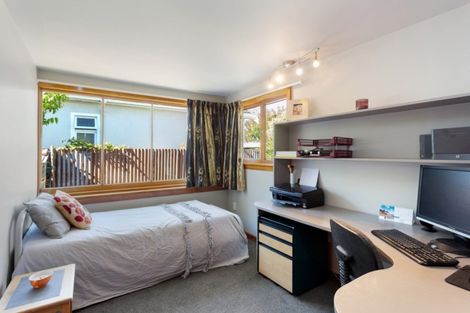 Photo of property in 2 Spring Grove Street, Spreydon, Christchurch, 8024