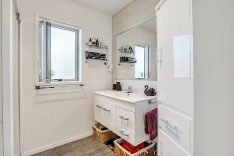 Photo of property in 304/11 Kamahi Crescent, Papamoa Beach, Papamoa, 3118
