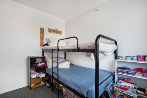 Photo of property in 4/70 Marne Road, Papakura, 2110