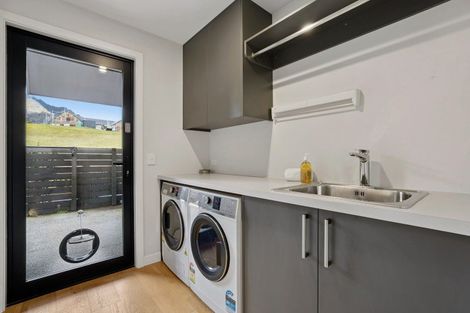 Photo of property in 28 Mcadam Drive, Jacks Point, Queenstown, 9371