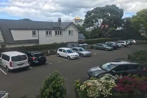 Photo of property in Hobson Court Flats, 15/70u Hobson Street, Thorndon, Wellington, 6011