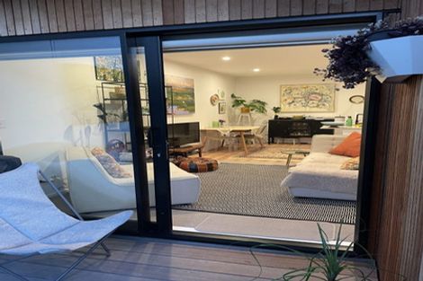 Photo of property in 4d Regent Street, Newtown, Wellington, 6021