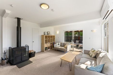 Photo of property in 30 Rangihiroa Street, Waikanae Beach, Waikanae, 5036