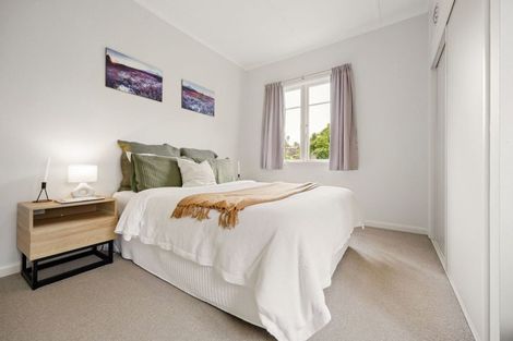 Photo of property in 24 Sutton Crescent, Hillcrest, Hamilton, 3216