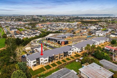 Photo of property in 13 Impatiens Lane, Massey, Auckland, 0614