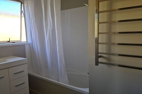 Photo of property in 1 Killarney Street, Te Puke, 3119