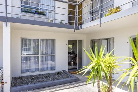 Photo of property in 19a/5 Verbena Road, Birkdale, Auckland, 0626