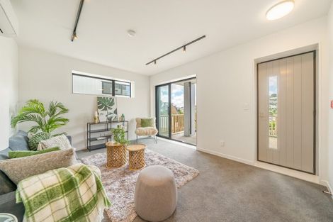 Photo of property in 69u2 Tiketike Way, Brooklyn, Wellington, 6021