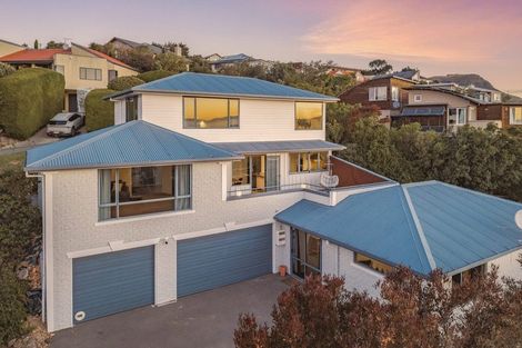 Photo of property in 5 Plains View, Mount Pleasant, Christchurch, 8081