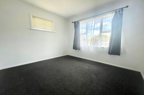 Photo of property in 5 Clendon Avenue, Papatoetoe, Auckland, 2025