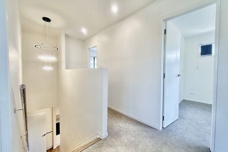 Photo of property in 8a Nandana Drive, Glen Eden, Auckland, 0602