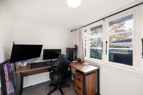 Photo of property in 1 Salisbury Avenue, Terrace End, Palmerston North, 4410
