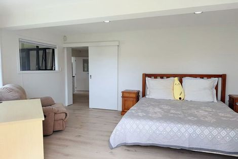 Photo of property in 5 Currey Crescent, Milford, Auckland, 0620