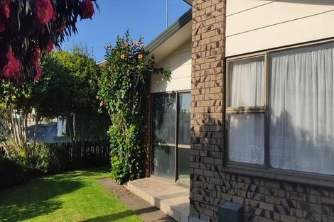 Photo of property in 2/230 Ngatai Road, Otumoetai, Tauranga, 3110