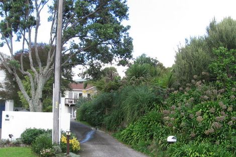 Photo of property in 3 Musick Point Road, Bucklands Beach, Auckland, 2012