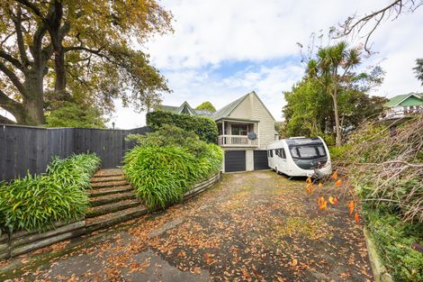 Photo of property in 570 Featherston Street, Roslyn, Palmerston North, 4414