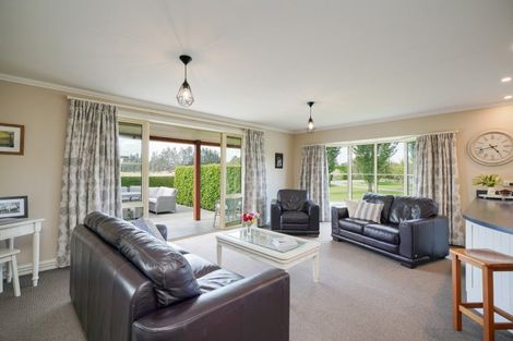 Photo of property in 38b Winton Lorneville Highway, Winton, 9781