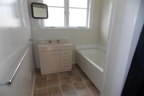 Photo of property in 36 Gloag Street, Waverley, 4510