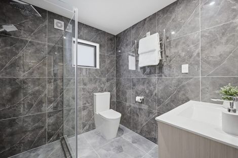 Photo of property in 716a Massey Road, Mangere, Auckland, 2022