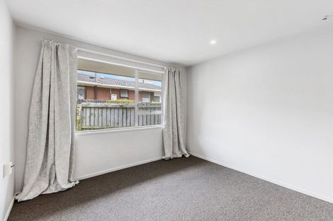 Photo of property in 2/1 Delaware Crescent, Russley, Christchurch, 8042