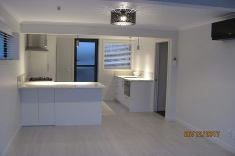 Photo of property in 12 Meadowvale Avenue, Forrest Hill, Auckland, 0620