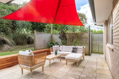Photo of property in 24 Gavinike Place, Waimauku, 0812