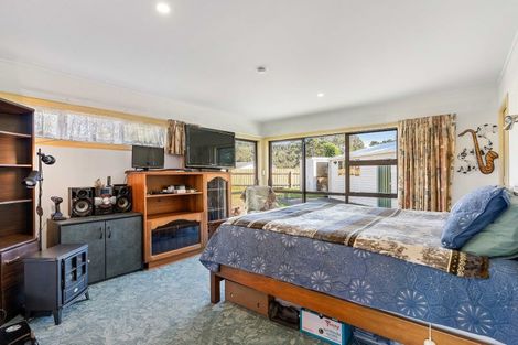 Photo of property in 143 Lorraine Place, Whangamata, 3620