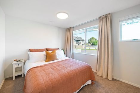 Photo of property in 18 Sawtell Place, Northcote, Christchurch, 8052