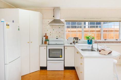 Photo of property in 42a Pinedale Parade, Milson, Palmerston North, 4414