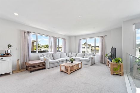 Photo of property in 15 Parkview Drive, Gulf Harbour, Whangaparaoa, 0930