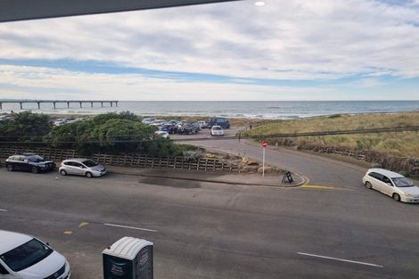 Photo of property in 231u8 Marine Parade, Seatoun, Wellington, 6022