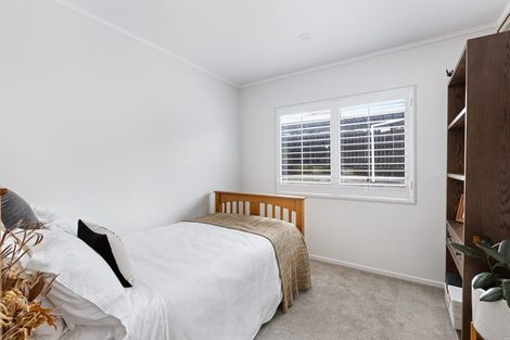 Photo of property in 13 Matipo Road, Te Atatu Peninsula, Auckland, 0610