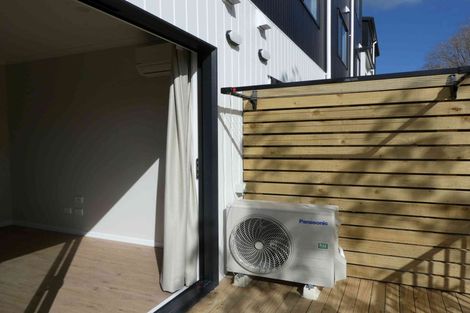 Photo of property in 2/125b Metcalfe Road, Ranui, Auckland, 0612