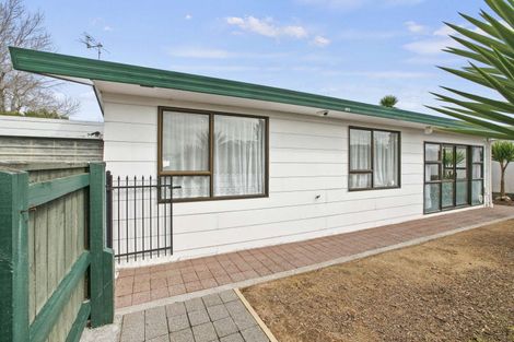 Photo of property in 178 Mangorei Road, Merrilands, New Plymouth, 4312