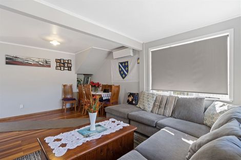 Photo of property in 106a Woodglen Road, Glen Eden, Auckland, 0602