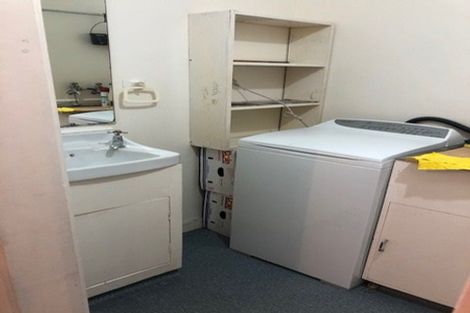 Photo of property in 82 Rolleston Street, Mount Cook, Wellington, 6021