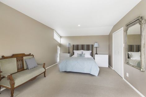 Photo of property in 291 Karaka Bay Road, Karaka Bays, Wellington, 6022