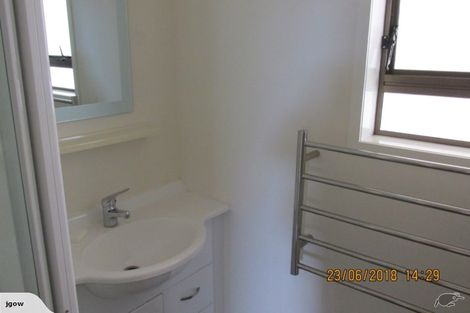 Photo of property in 8a Ford Avenue, Te Kamo, Kamo, 0112