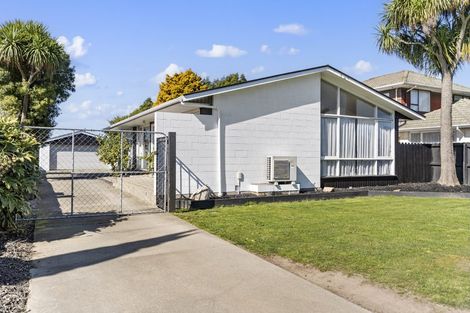 Photo of property in 80 Russley Road, Russley, Christchurch, 8042