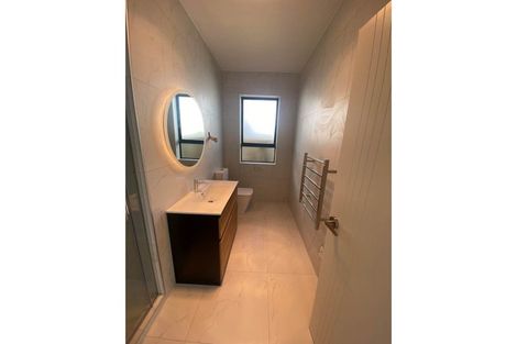 Photo of property in 49 Farranfore Road, Opaheke, Papakura, 2113