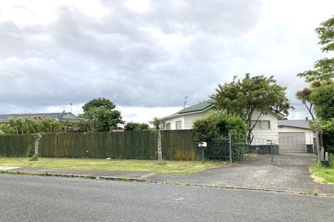 Photo of property in 67 Nui Mana Place, Te Atatu South, Auckland, 0610