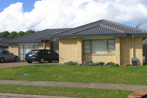 Photo of property in 22 Srah Place, East Tamaki, Auckland, 2013