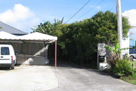 Photo of property in 726a Te Atatu Road, Te Atatu Peninsula, Auckland, 0610