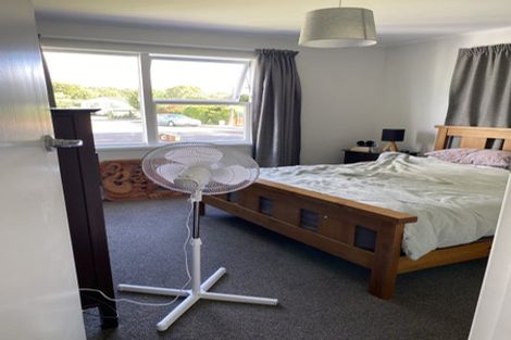 Photo of property in 6 Moehau Grove, Trentham, Upper Hutt, 5018